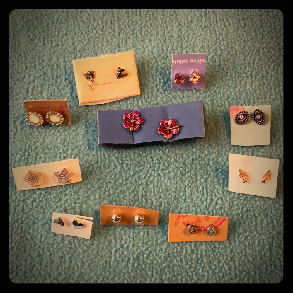 Ten pairs of earrings